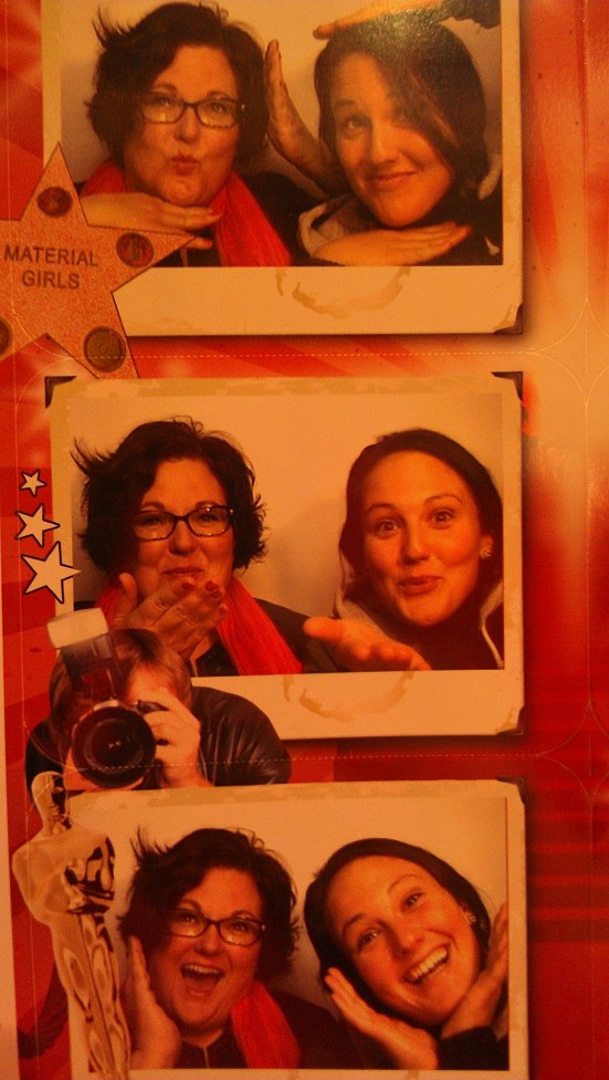 25 photo booths